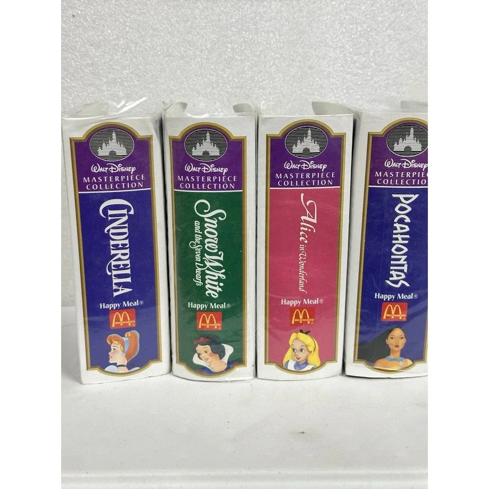 VTG Pocahontas Alice In Wonder Land‎ Disney Masterpiece Collection McDonalds